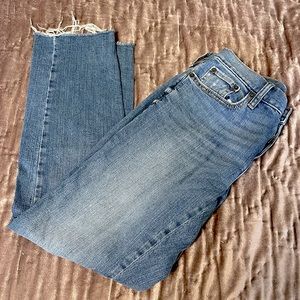 Banana Republic Girl-Friend Cut-Off Ankle Jeans Sz 27 / 4 Slightly Distressed